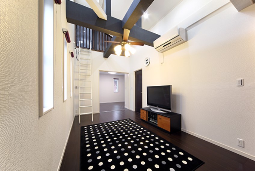 vol.27 スタイリッシュなデザインと広々空間で生活を楽しむ住まい